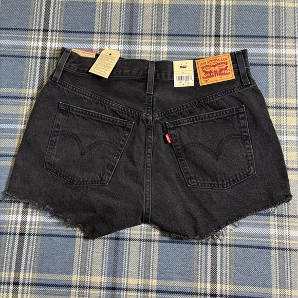 NWT Levi’s 501 Jean Shorts Ripped High Rise Button Fly Inseam New size 29 - Picture 6 of 11